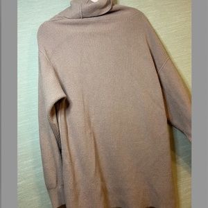 Perfect Fall Sweater- Long, turtleneck- Cozy- Pink- Size S